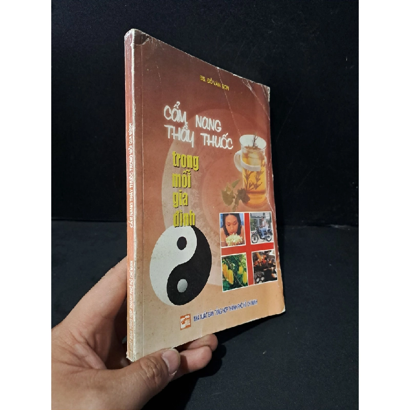 Cẩm nang thầy thuốc trong mỗi gia đình mới 80% bẩn bìa, ố nhẹ 2004 Bs. Đỗ Văn Sơn HCM1604 SỨC KHỎE - THỂ THAO Blogmeo 27525 513283