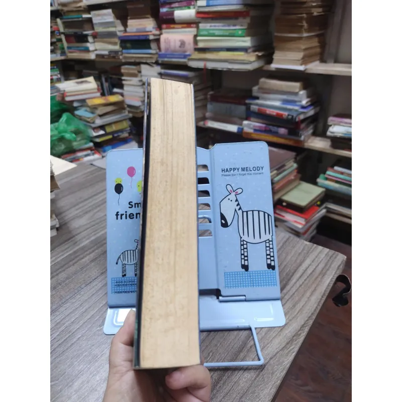 Sách: Hậu duệ thần đèn - P.B Kerr (A2) 578486