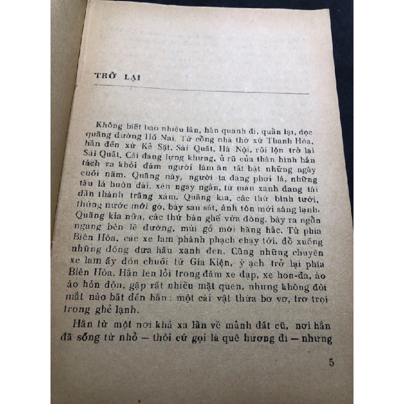 Bông hoa trắng 1978 mới 60% ố vàng Chu Văn HPB0906 SÁCH VĂN HỌC 162464