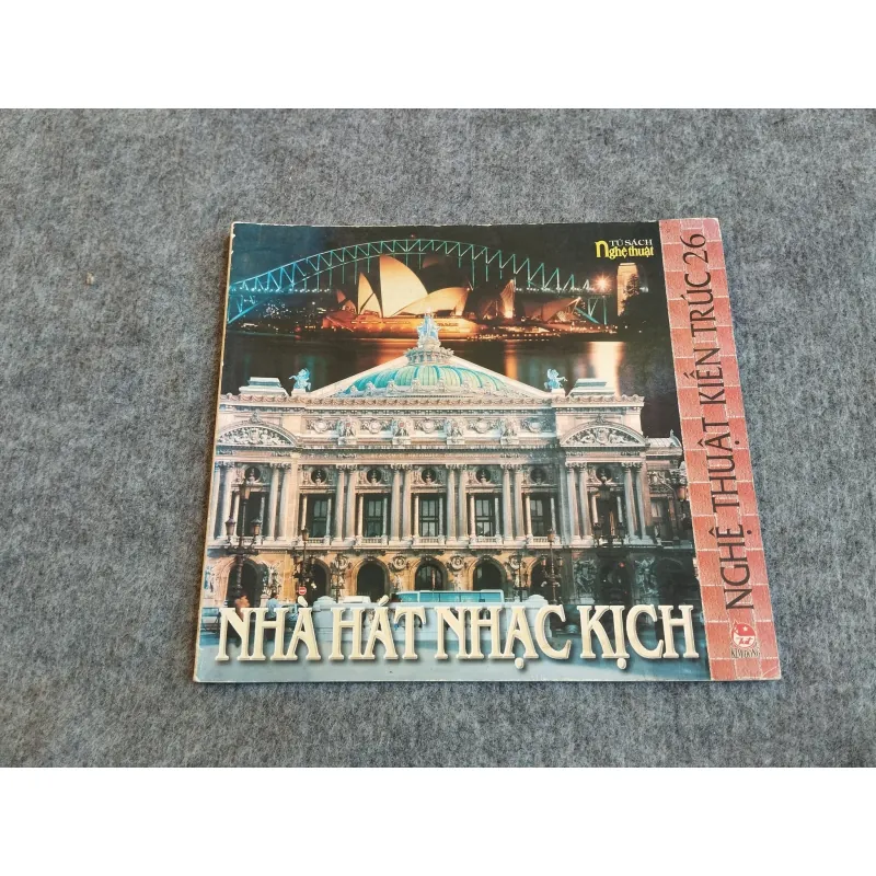 NGHỆ THUẬT KIẾN TRÚC - NHÀ HÁT NHẠC KỊCH 570890