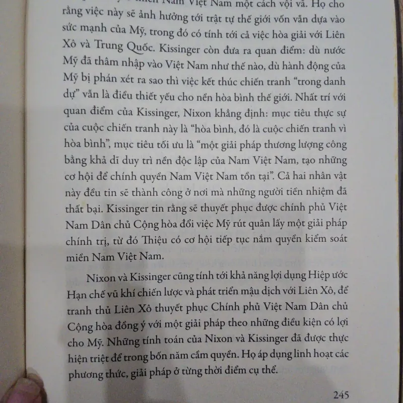 Việt Nam Lịch sử và tương lai - Nguyễn Văn Hưởng 1029528
