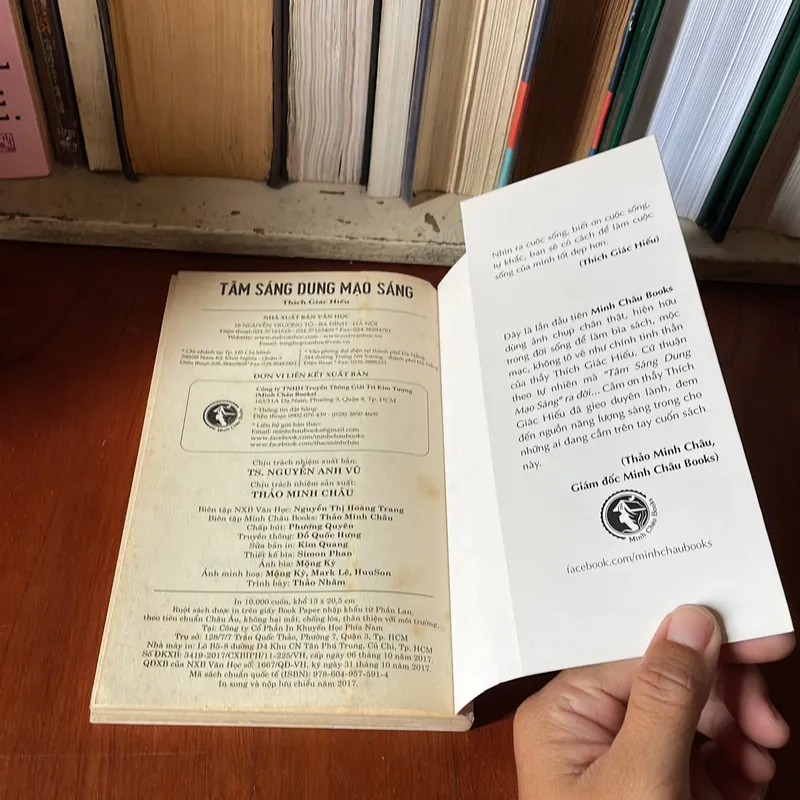 II Sách Phật Giáo: Tâm Sáng Dung Mạo Sáng - Thích Giác Hiếu - 2017 575143