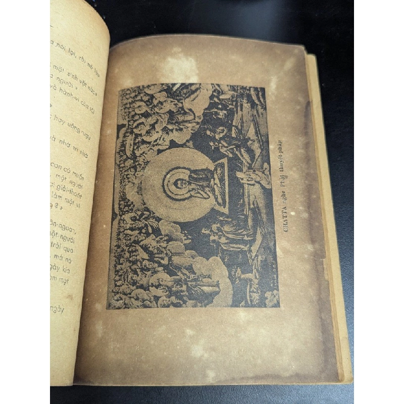 Chúa và phật - C.jinarajadasa ( dịch giả Nguyễn Văn Hai ) 366686