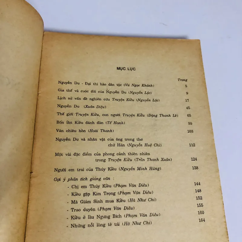 📚 PHÊ BÌNH – BÌNH LUẬN VĂN HỌC NGUYỄN DU 603451