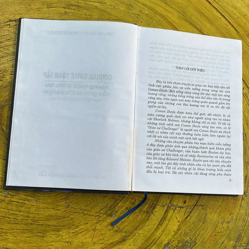 NHỮNG CUỘC PHIÊU LƯU CỦA GIÁO SƯ CHALLENGER- CONAN DOYLE TOÀN TẬP 673755