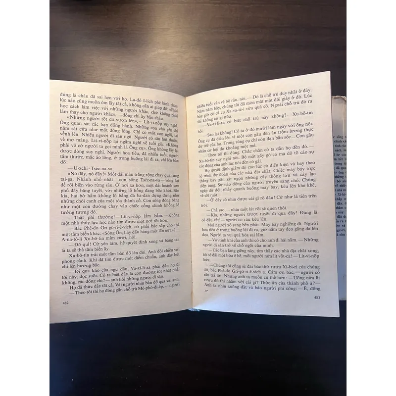 📖 Trên bờ sông hoang vắng (xb năm 1984) 602606