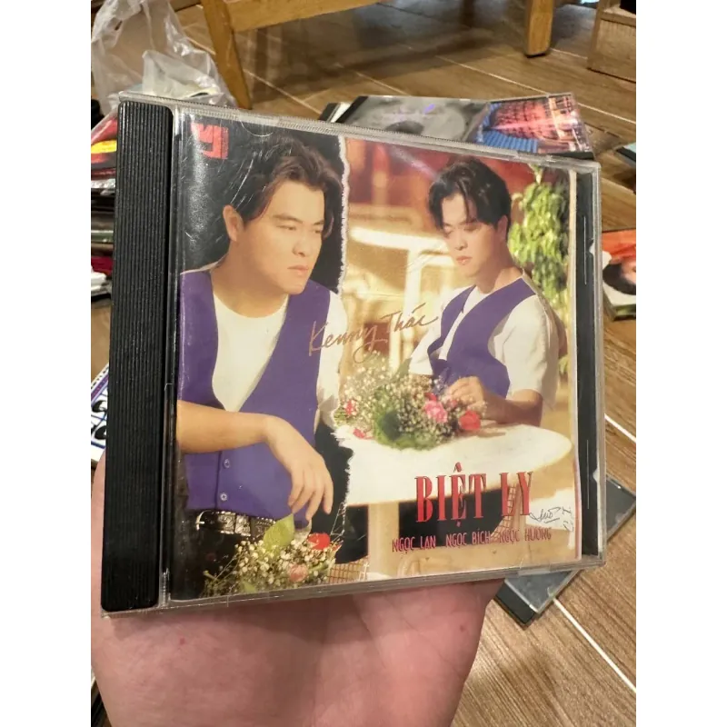 Ý CD – Biệt Ly – Ngọc Lan – Ngọc Bích – Ngọc Hương – Kenny Thái 996327