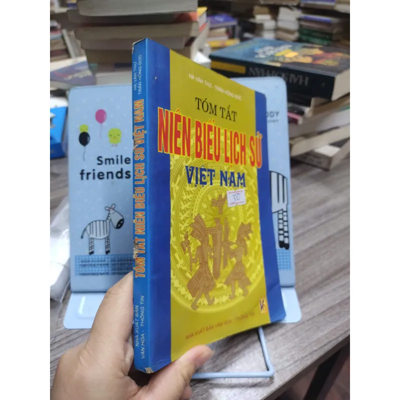 Sách: Tóm tắt niên biểu lịch sử Việt Nam - Tác giả: Hà Văn Thư - Trần Hồng Đức (A3) 601177