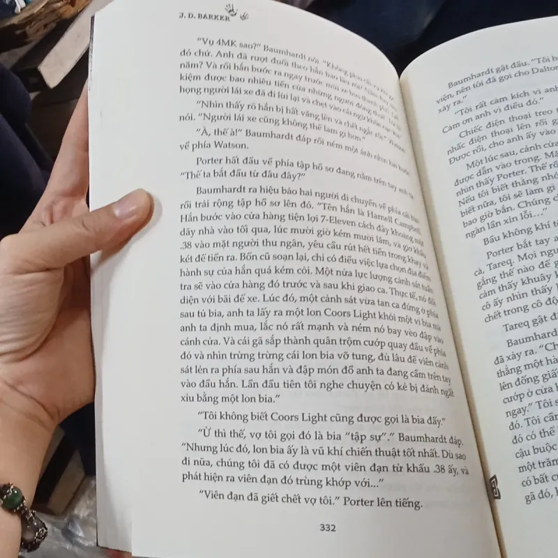 4 MK - J. D. Barker 1019746