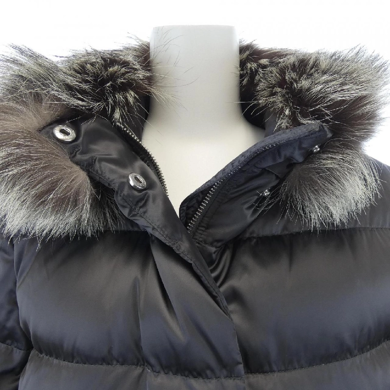 Áo khoác lông vũ PRADA 29B339 R152 ROK - Hàng hiệu Chính hãng 820151