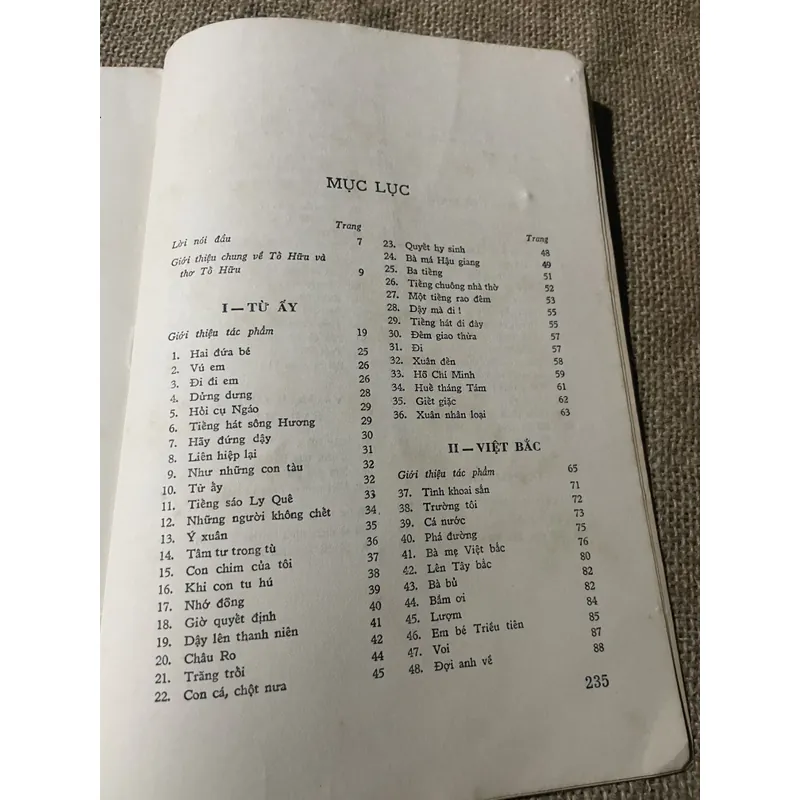 Thơ Tố Hữu in năm 1974 590215