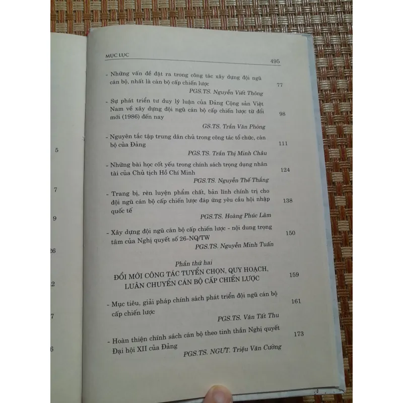GIẢI PHÁP XÂY DỰNG ĐỘI NGŨ CÁN BỘ CẤP CHIẾN LƯỢC... 761472