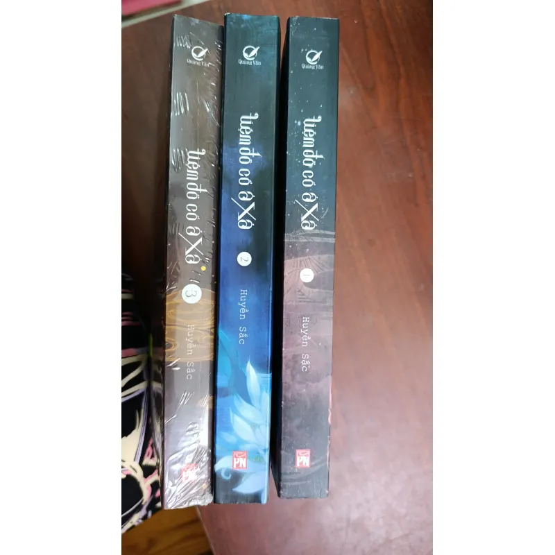 TIỆM ĐỒ CỔ Á XÁ - DỊCH: HÂN VŨ 693889