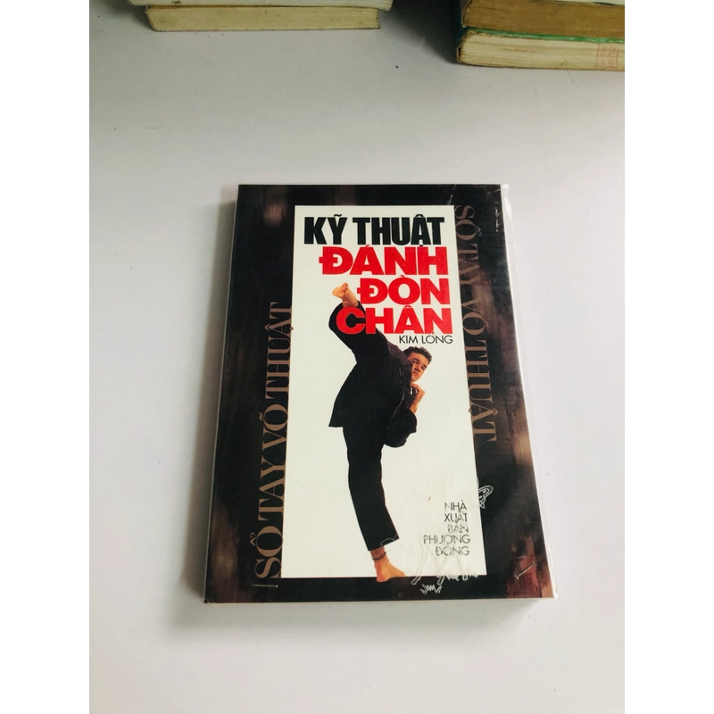KỸ THUẬT ĐÁNH ĐÒN CHÂN - 252 trang, nxb: 2007 542292
