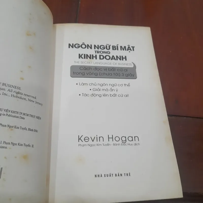 Kevin Hogan - NGÔN NGỮ BÍ MẬT TRONG KINH DOANH 701046