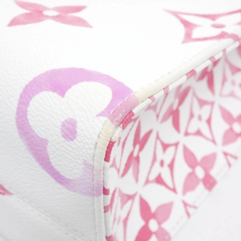 Túi Louis Vuitton Monogram Flower Tile (LV by the OnTheGo PM M22976) - Hàng hiệu Authentic 770810