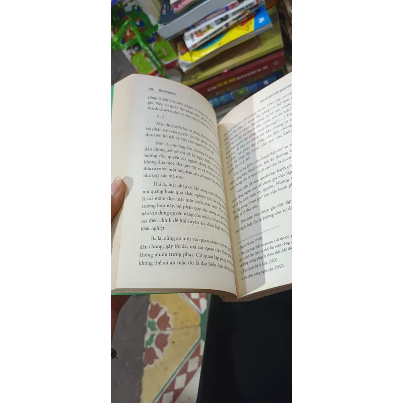 Bàn Về Tinh Thần Pháp Luật- Moutesquieu 628836