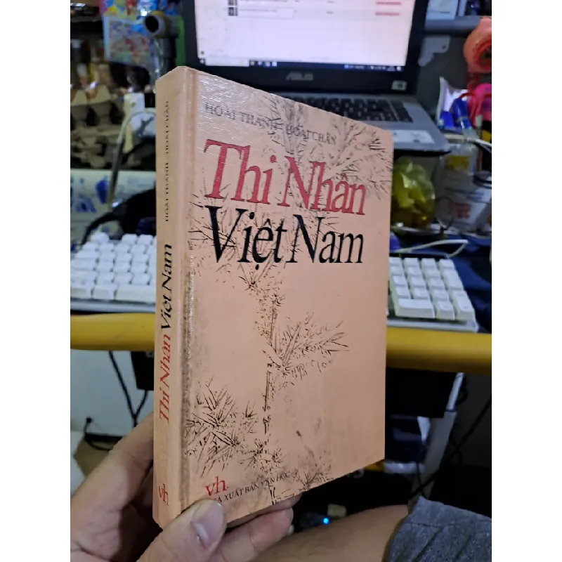 [Sách Cũ SCGR] Thi nhân Việt Nam bìa cứng mới 80% ố 2006 Văn học Việt Nam HCM1709 677857