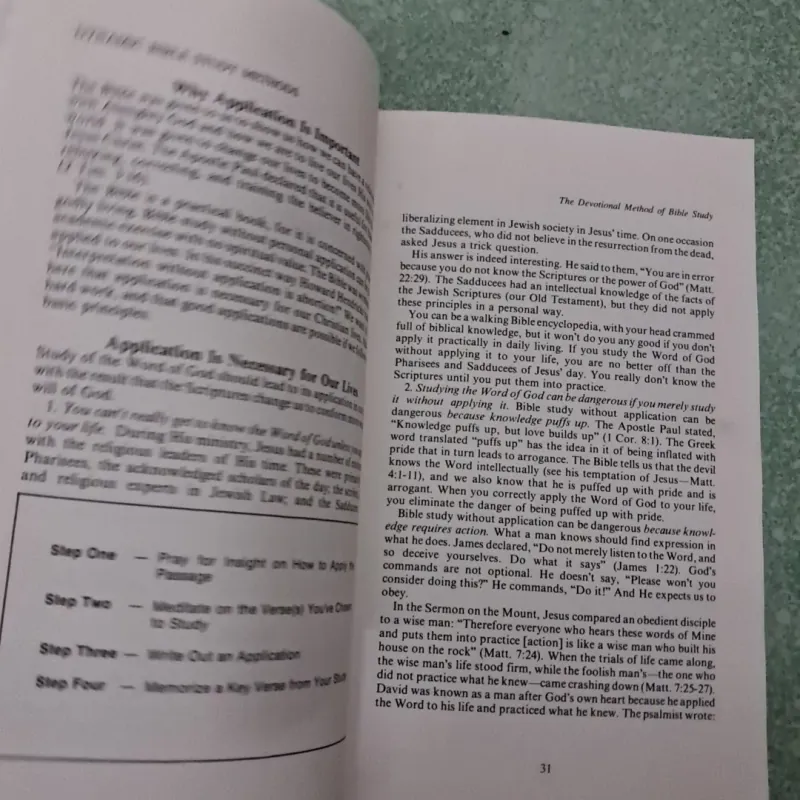 Personal bible study me ethods 997951