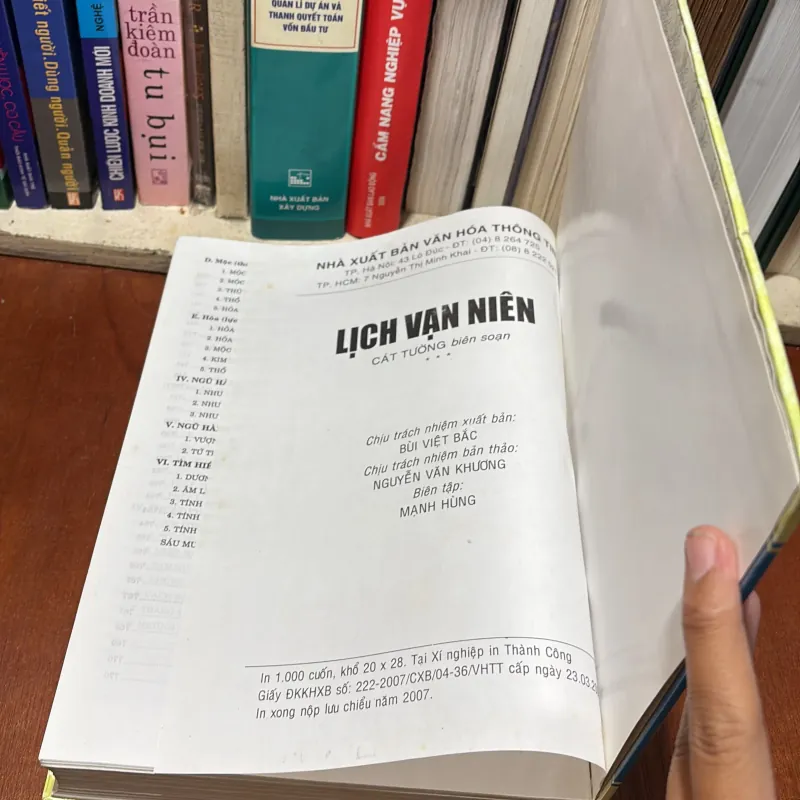 II Lịch Vạn Niên: 1910•2050 _ Đối Chiếu Lịch Việt Nam Và Trung Quốc - Cát Tường - 2007 780150
