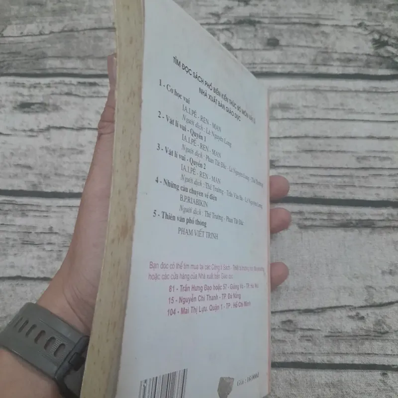 Chuyện kể về các Nhà bác học Vật Lý 607279