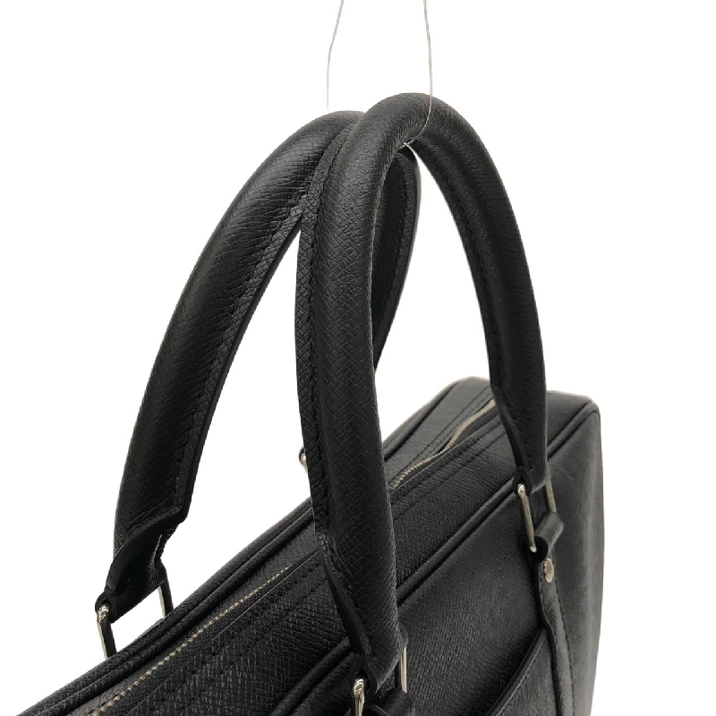 Túi Louis Vuitton Taiga Porte Document Voyage M30925 - Hàng hiệu Chính hãng 804560