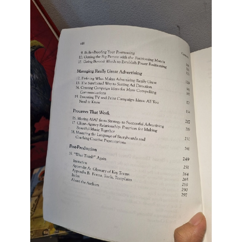 CREATING BRAND LOYALTY : The Management of Power Positioning and Really Great Advertising - Richard D. Czerniawski & Michael W. Maloney 201695