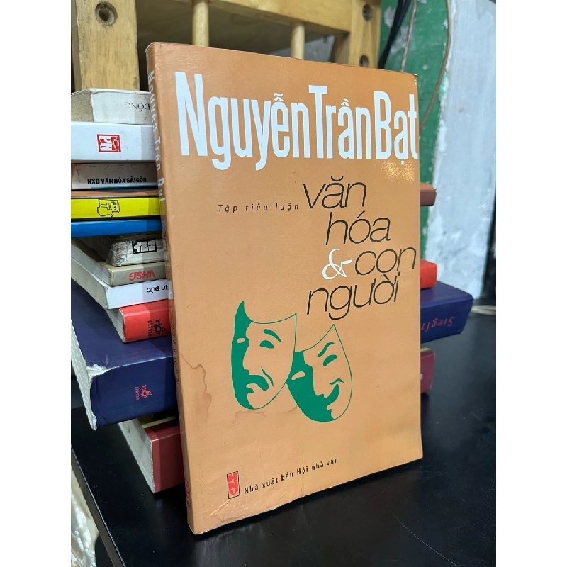Văn hoá và con người - Nguyễn Trần Bạt 961119