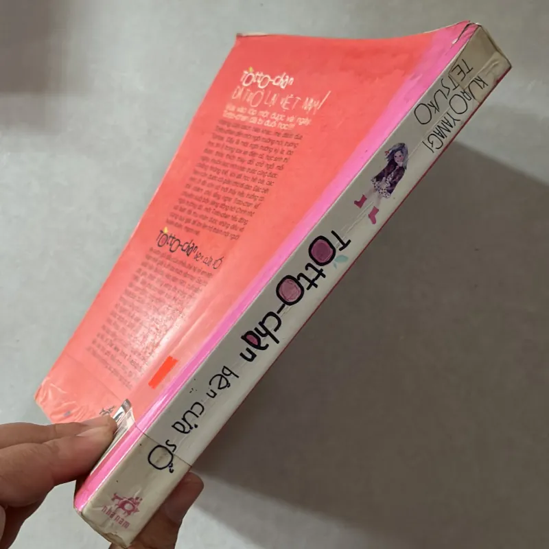 Totto-chan bên cửa sổ (có ẩm) 748127