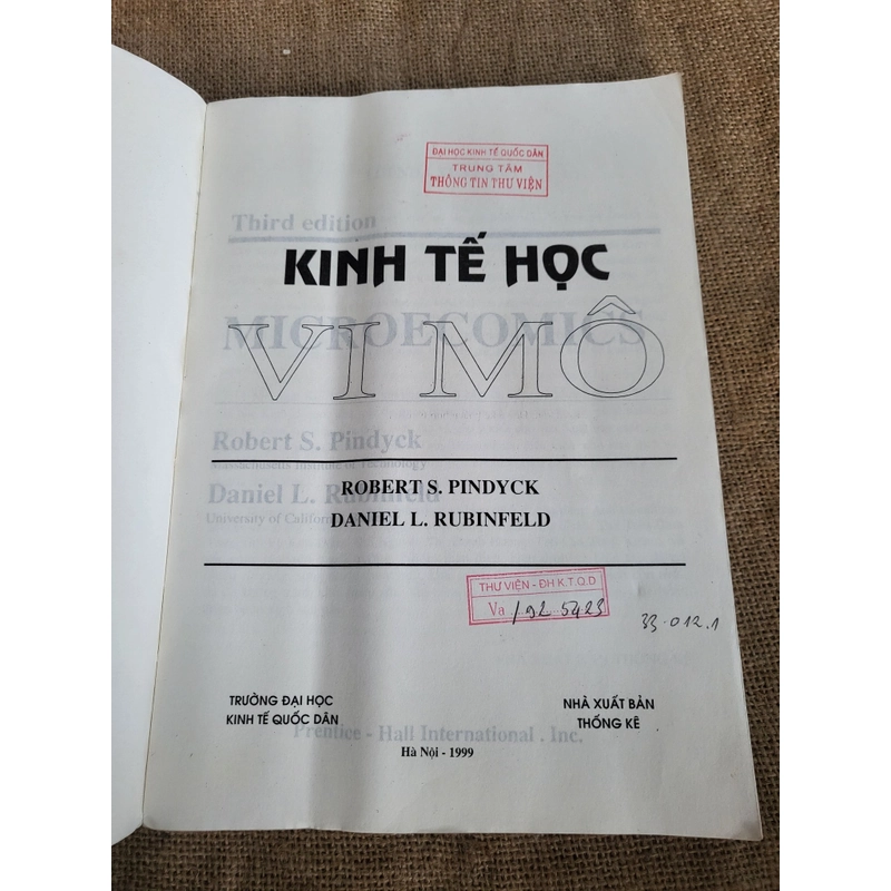KINH TẾ VI MÔ | Roberts S. Pindyck và Daniel L.Rubinfeld | 710 trang khổ A4| 1999 326628