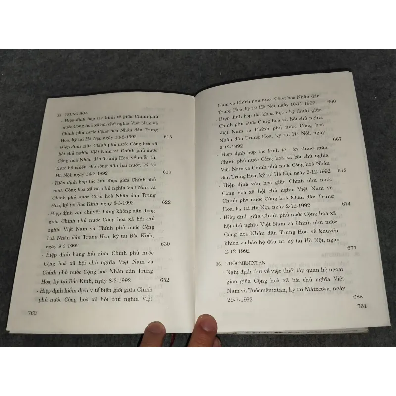 NIÊN GIÁM CÁC ĐIỀU ƯỚC QUỐC TẾ NƯỚC CỘNG HOÀ XÃ HỘI CHỦ NGHĨA VIỆT NAM KÝ NĂM 1992 701100