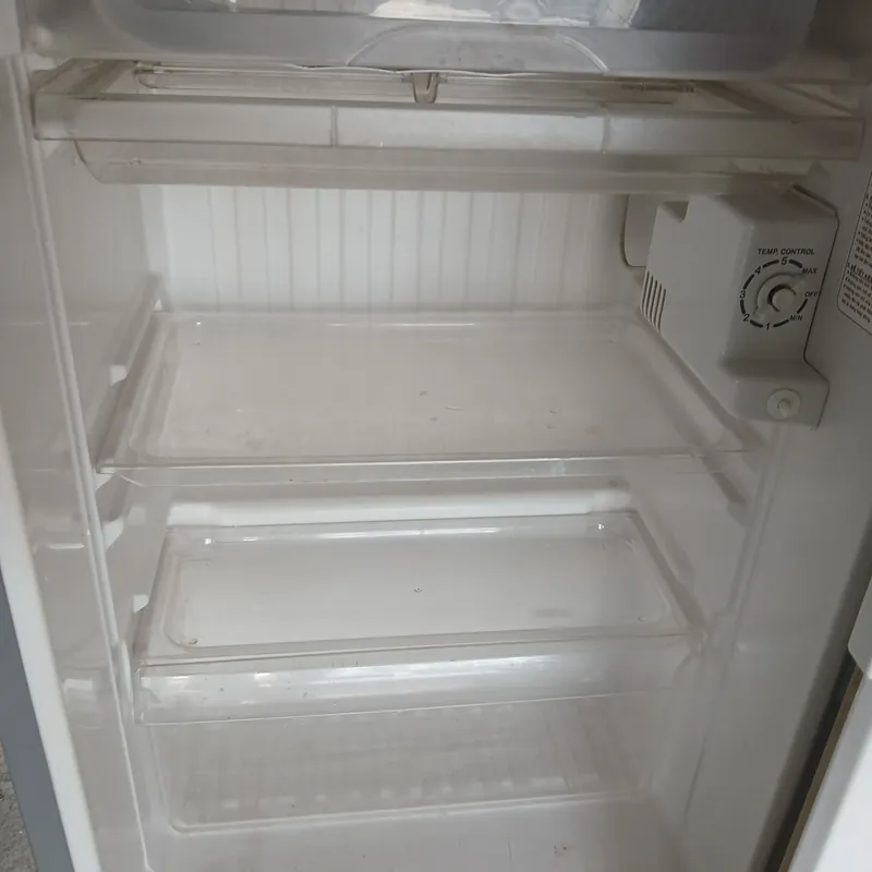 Tủ lạnh mini 90 lít sanyo 561215