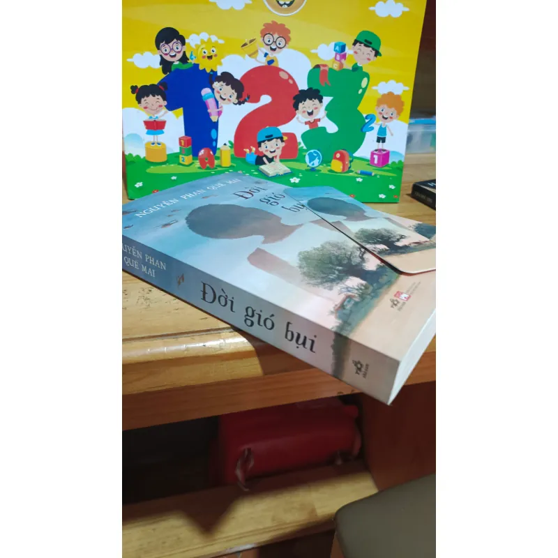 Đời Gió Bụi ----Nguyễn Phan Quế Mai 999564