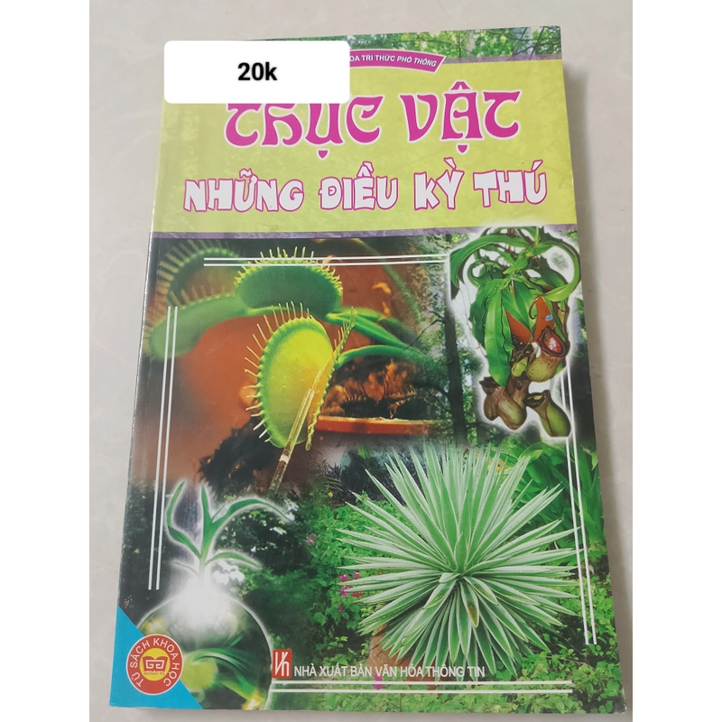 Em dọn tủ cần pass sách cũ ạ. 543054