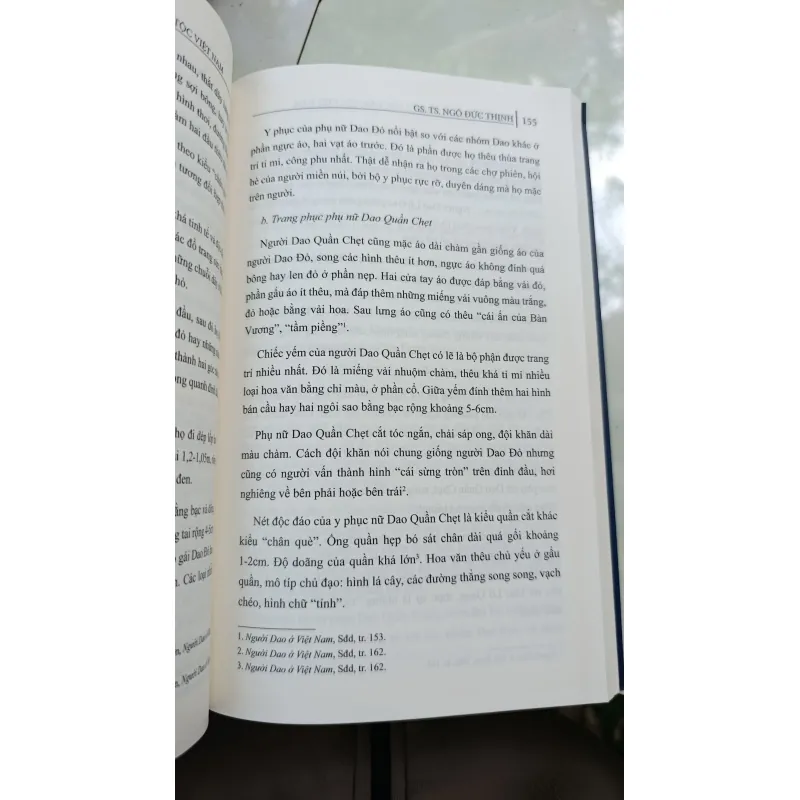 TRANG PHỤC CỔ TRUYỀN CÁC DÂN TỘC VIỆT NAM - NGÔ ĐỨC THỊNH 785006