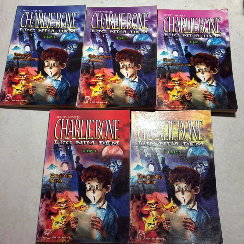 Charlie Bone Lúc nửa đêm  971066