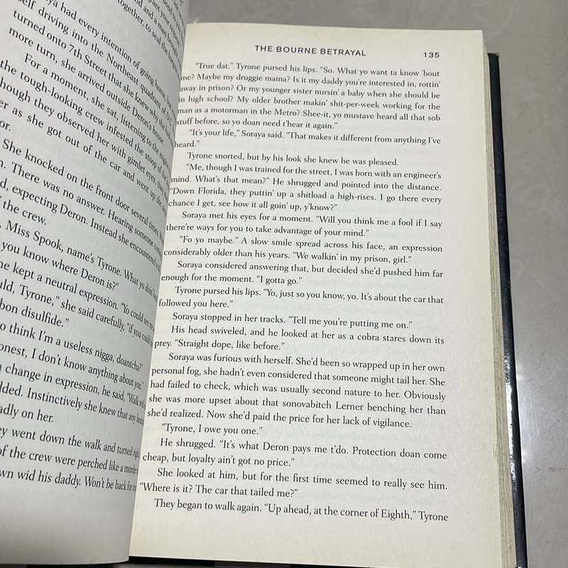 The Bourne Betrayal - Robert Ludlum 509318
