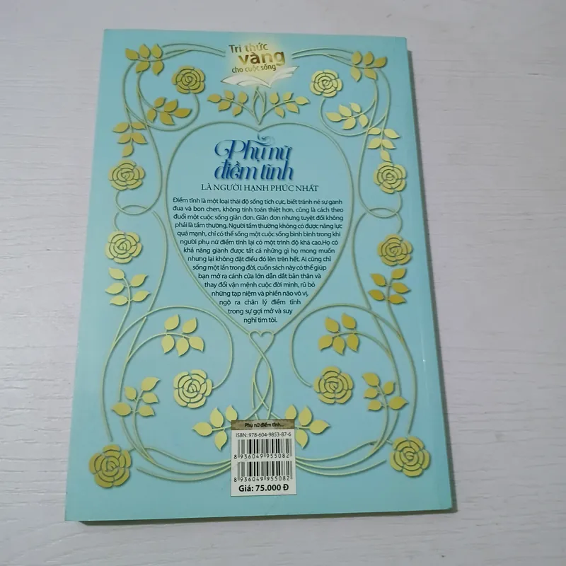 Sách Phụ nữ điềm tĩnh là hạnh phúc nhất - tri thức vàng 740978