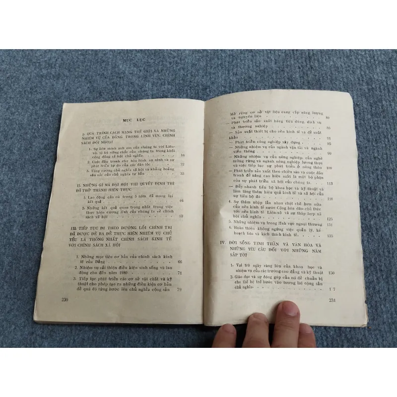 BÁO CÁO HOẠT ĐỘNG CỦA BAN CHẤP HÀNH TRUNG ƯƠNG ĐẢNG XÃ HỘI CHỦ NGHĨA 688742