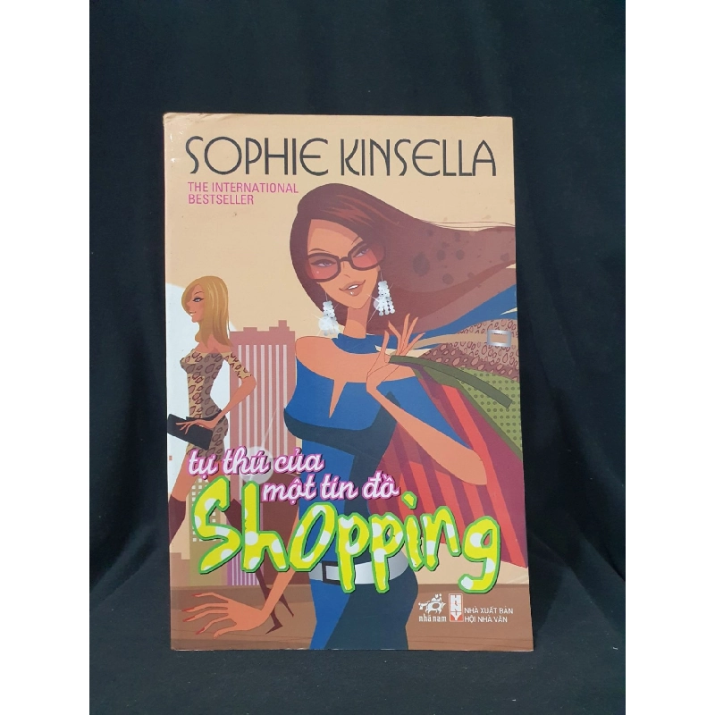 TỰ THÚ CỦA MỘT TÍN ĐỒ SHOPPING, MỚI 80% 2008 -HCM205 SOPHIE KINSELLA SÁCH VĂN HỌC 923374