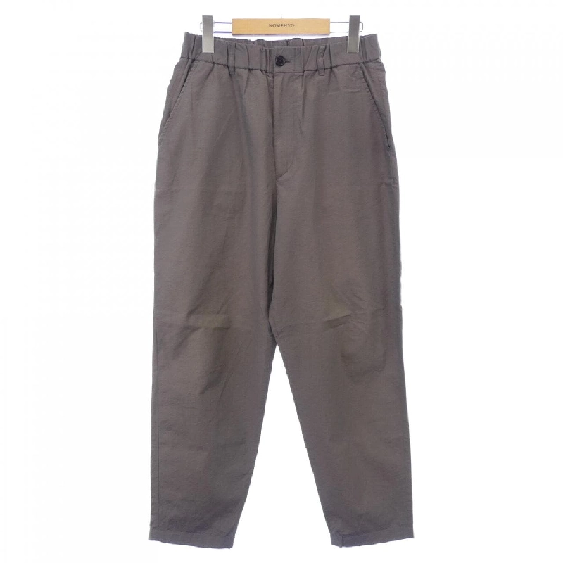 Quần H Beauty&YOUTH - Hàng hiệu Authentic 886982