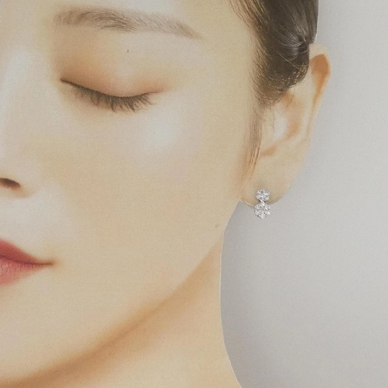 Bông tai kim cương hoa K18WG - Hàng hiệu chính hãng 863765