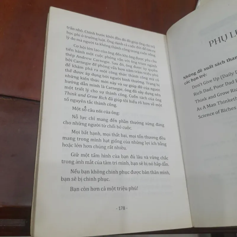 Laura Lyseight - TUỔI TRẺ VỚI TƯ DUY TRIỆU PHÚ 1023190