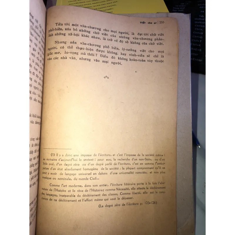 Việt Nam thi ca luận và văn chương xã hội - Lương Đức Thiệp 975190