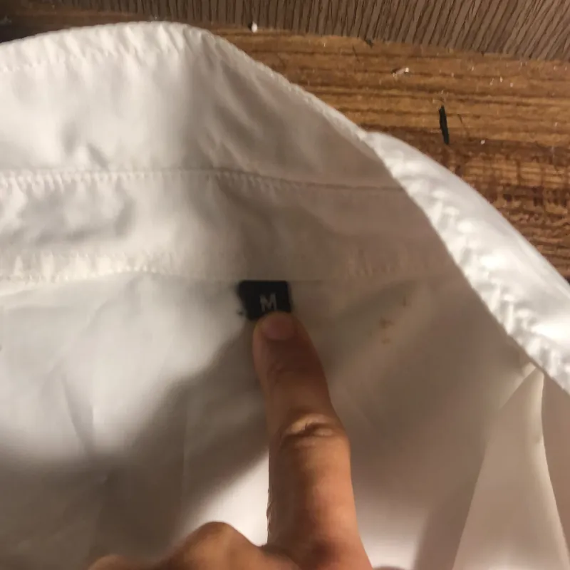 Áo sơ mi nam dài tay màu trắng size M còn mới 975697