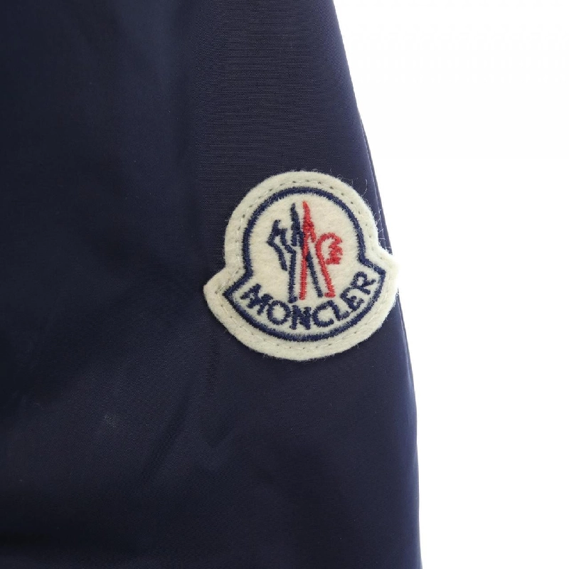 Áo khoác MONCLER LOTUS 628081