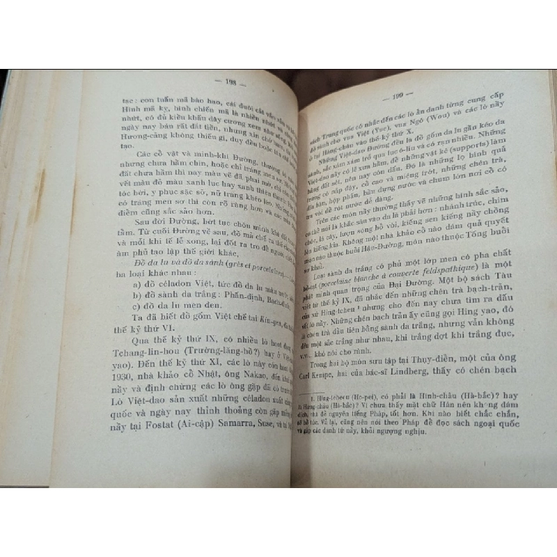 Khảo Về Đồ Sứ Cổ Trung Hoa - Vương Hồng Sển 357737