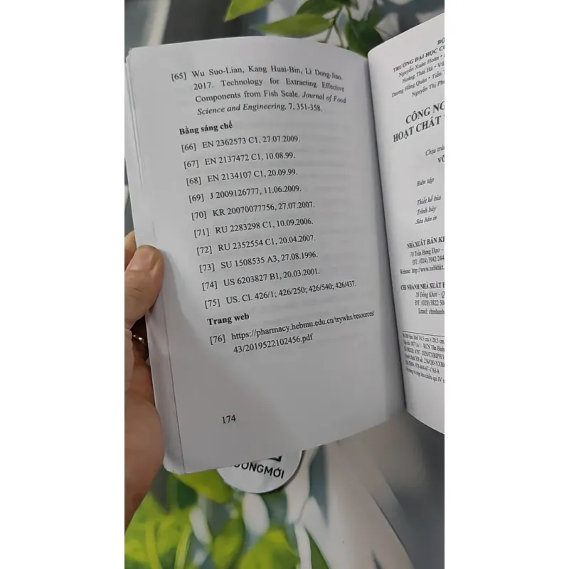 Công Nghệ Thu Nhận Hoạt Chất Từ Sinh Vật Biển (Sách Chuyên Khảo) 727236