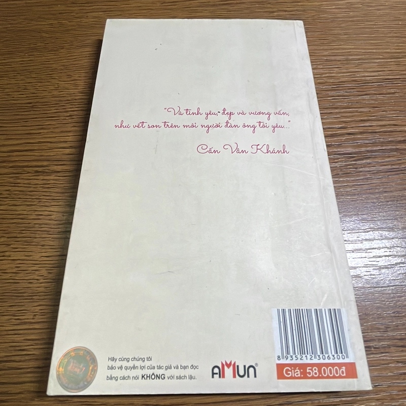 Vết son trên môi anh Cấn Vân Khánh 378266