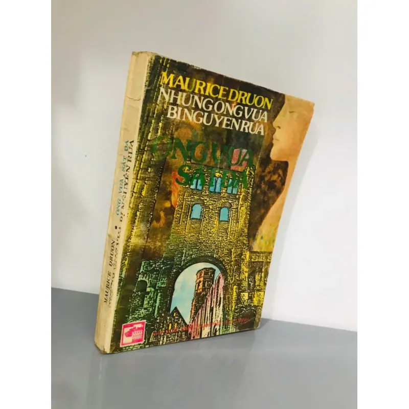 NHỮNG ÔNG VUA BỊ NGUYỀN RỦA - Les Rois Maudits 598539